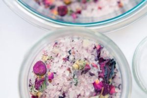 How to_ Make Vanilla Rose Bath Salts - sisoo_com